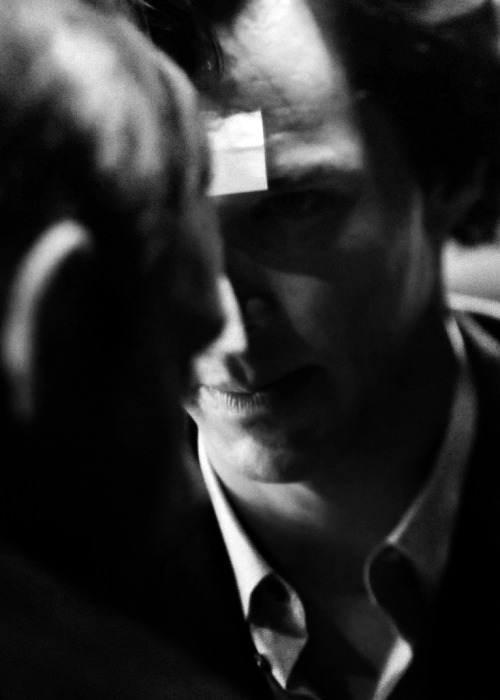 lilqc:So let me cut you open and explore the information in the pipes that make a maze out