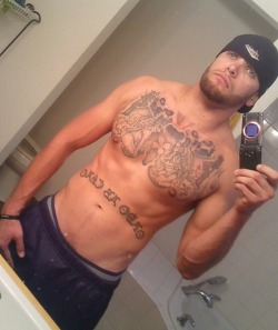 brainjock:  This dude is a bad ass