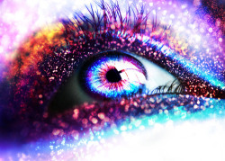 glitter eye en We Heart It. http://weheartit.com/entry/69155915/via/takasugi_shizuku