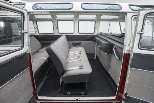 psychoactivelectricity: 1966 Volkswagen Kombi 21 Window Bus