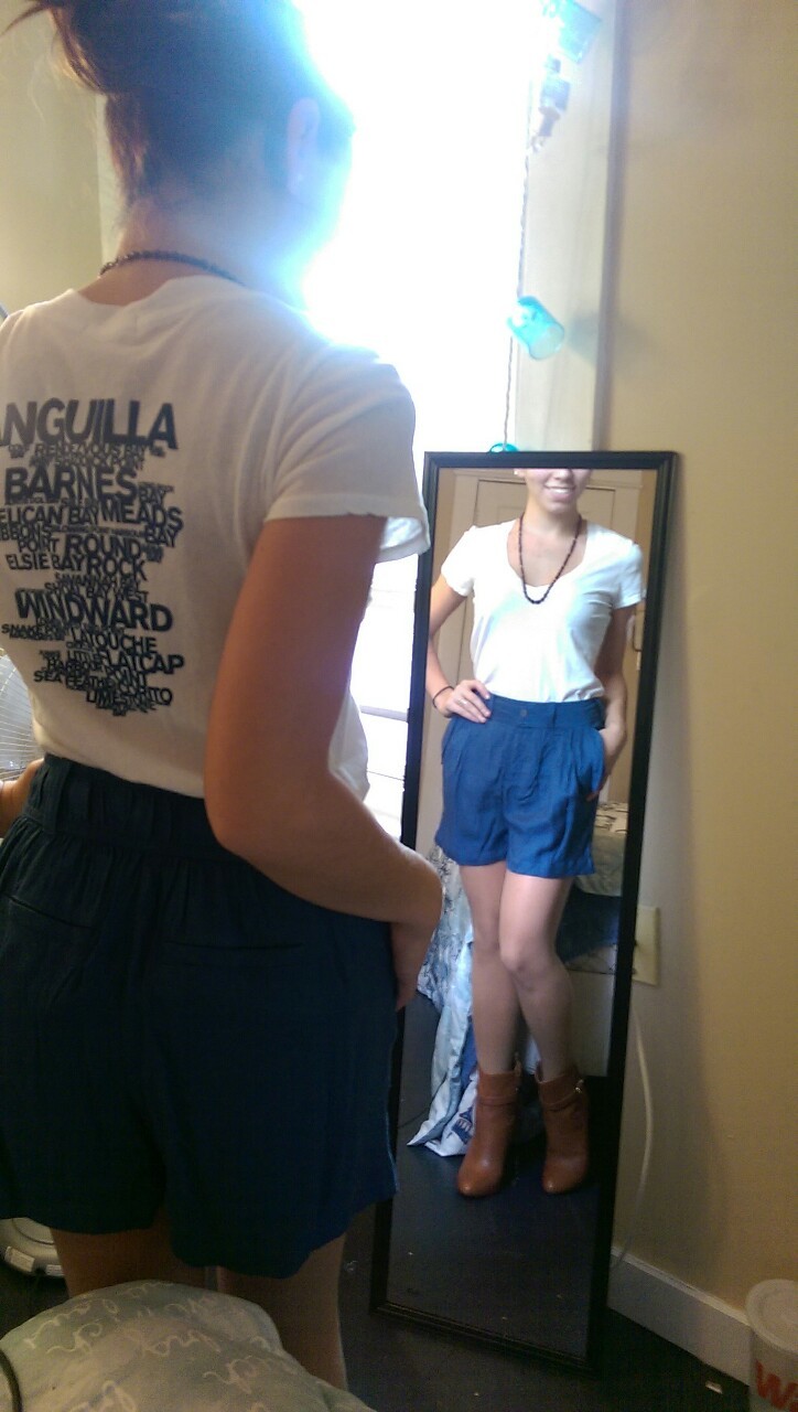 laceprincessa:  Going shopping one of my favorite things