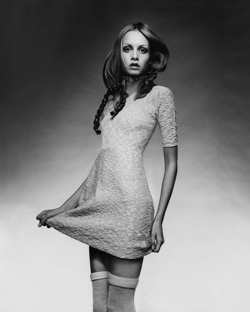 ohyeahpop:Photo 1. Twiggy wearing a knit dress with eyelets, by Daniel Hechter for Fox Run, socks by