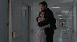XXX thexfiles: mulder and scully + height difference photo