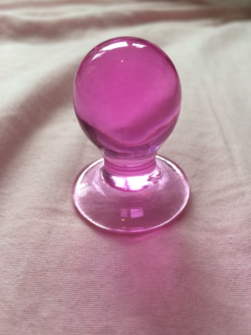 My new butt plug and body wand 😍 porn pictures