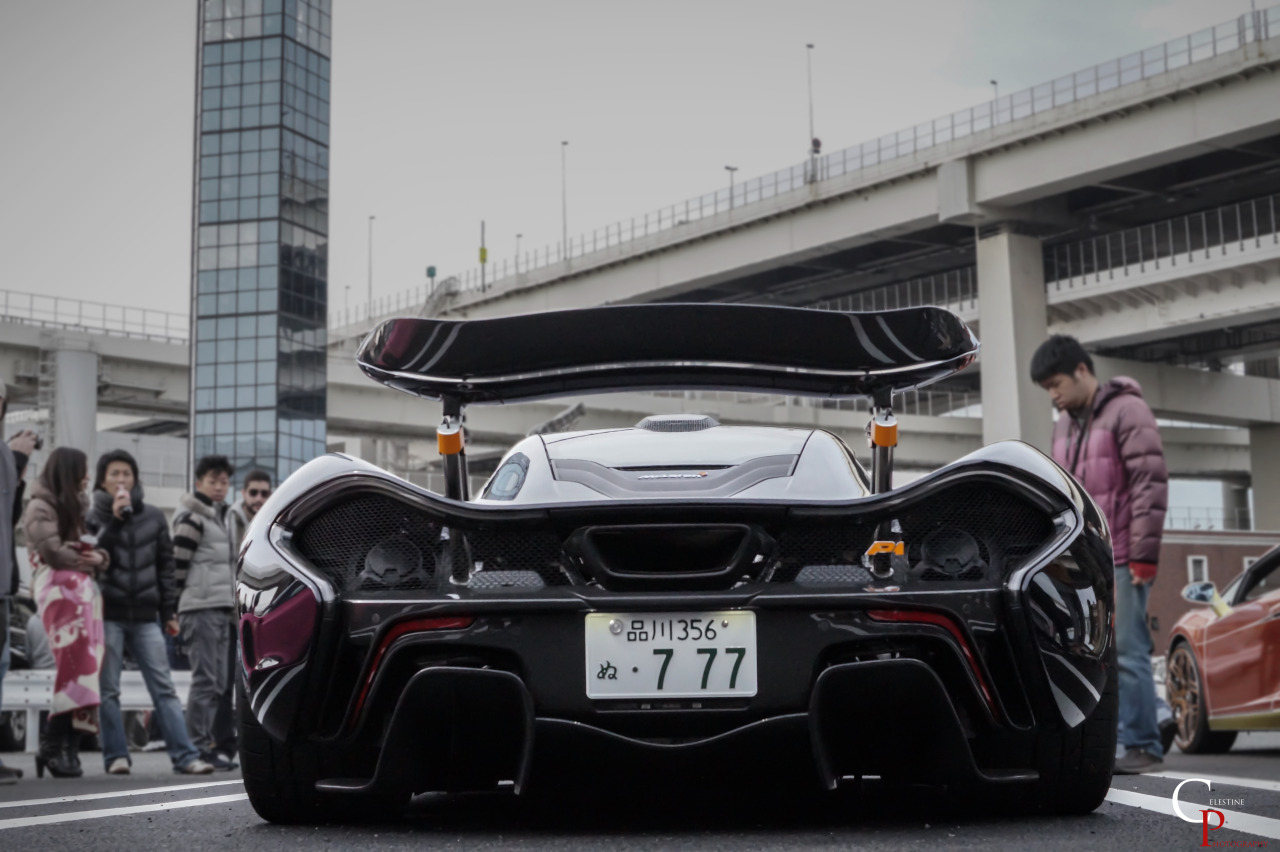 celestinephotography:  Beautiful Car Guy’s P1 @ 大黒ふ頭