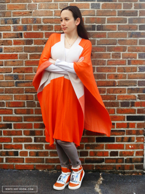 Stay on target - Star Wars / X-WingI am in love with @musterbrand‘s x-wing cape. IN LOVE.