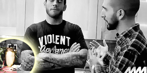 majesticmaddox:  thecmpunk:  URN OMG!  Oh my god once a heel always a heel.