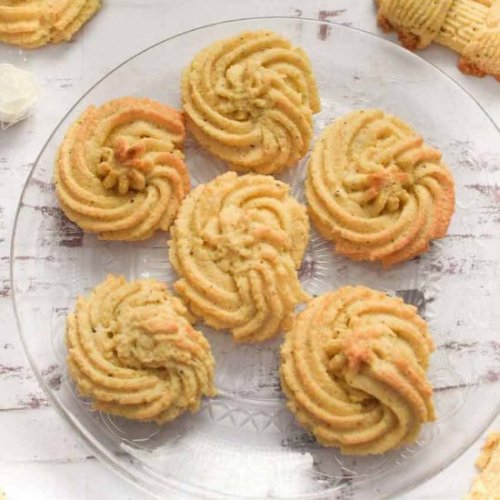 Coconut chia seed cookies https://ift.tt/9OCm0iB