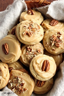 sweetoothgirl:  Brown Sugar Pecan Cookies