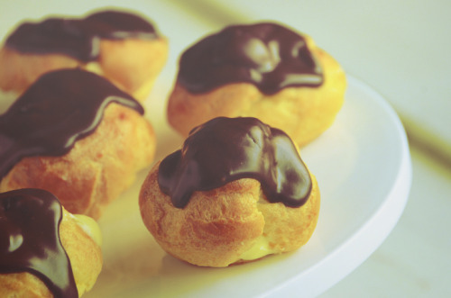 creme puffs