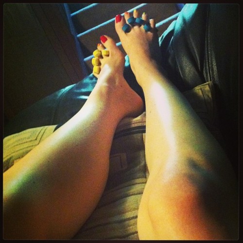#legs #rainbowtoes #feet #footfetish