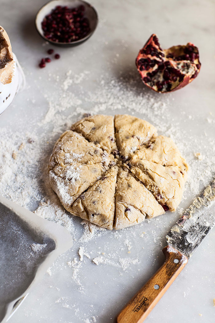 foodffs:  pomegranate scones  Really nice recipes. Every hour.   