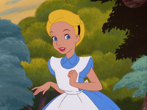 thenamelessdoll:Alice from “Alice In Wonderland” with short hair! ;DWatch Me Edit  +  Short Hair Ani