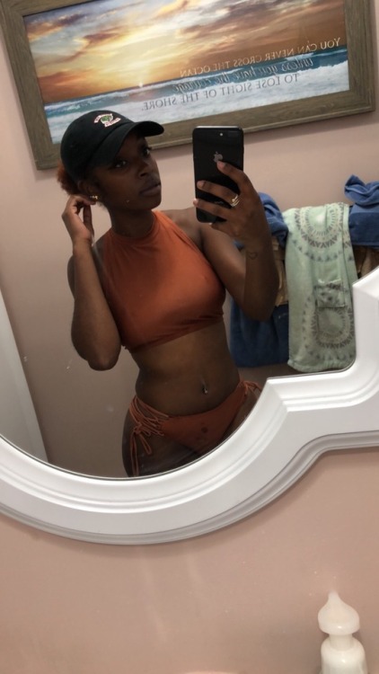 arielbryahn:Sorry i been MIA, but guess what i did this weekend i went jet skiing . I was scared to 