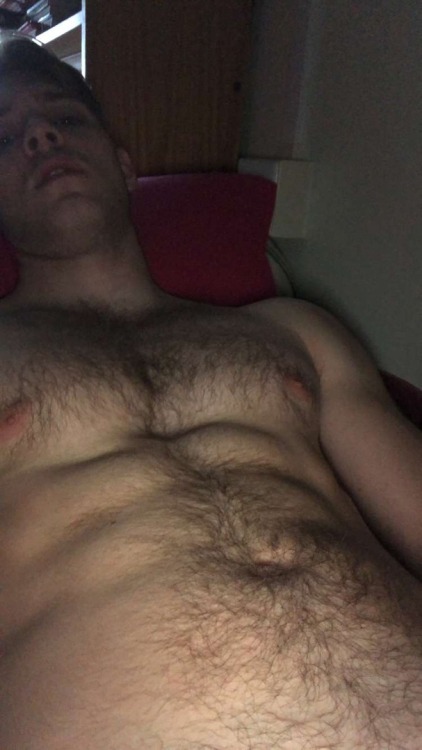 lovehairyteenguys: kyboots:   smoothcollegedudemsu: