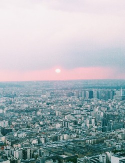 -vvaste:sunset in Paris 