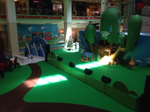 hora-de-aventura:  intothebluenight: OH RIGHT SO IF YOU LIVE AND JAKARTA AND LOVE ADVENTURE TIME, GANDARIA CITY IS HOLDING AN ADVENTURE TIME EVENT FOR CHRISTMAS. THE EVENT STARTS FROM YESTERDAY UNTIL JAN ‘14 