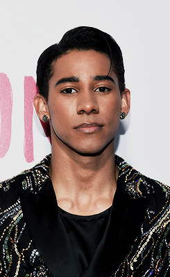 abrahamsgreenfeld: Keiynan Lonsdale attending the Los Angeles premiere of Love, Simon