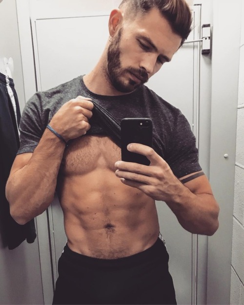 rapideyesmovement:  Adrien Valière