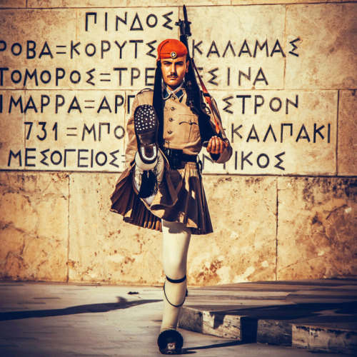 The Changing of the Guards in AthensEvery Sunday morning at 11 am, people gather in Syntagma Square 