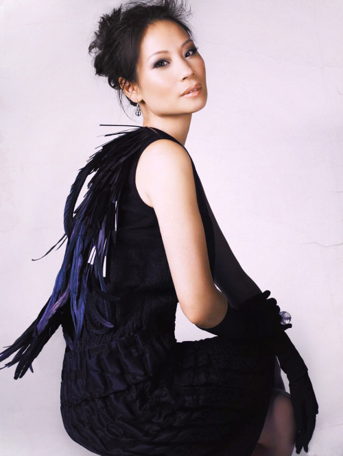 2/∞ pictures of lucy liu
