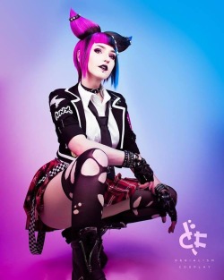 cosplayheaven:  Juri Han, Punk Version |