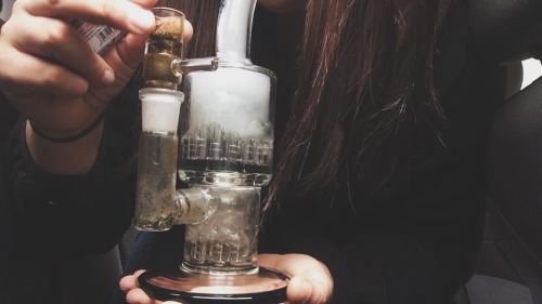 andthesorcerersstoned: New bong hits🍃🤘🏼💗 