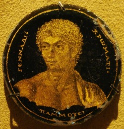 coolartefact:  Medallion of Gennadios, Alexandrian gold and glass medallion 250-300CE [1164x1204] Source: https://upload.wikimedia.org/wikipedia/commons/3/38/Medallion_of_Gennadios.jpg 