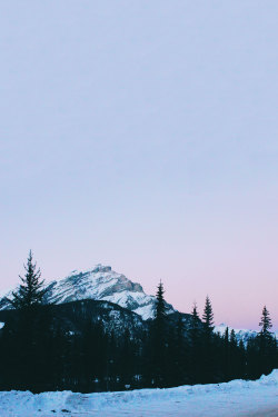 avenuesofinspiration:  Banff National Park, Canada | @Mammothstock | AOI