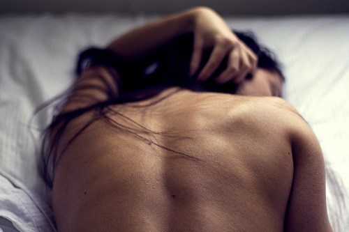 scarlet-musings: poeticsir: I see oceans of skinThat need lovinI could spend all dayOn the nape of y