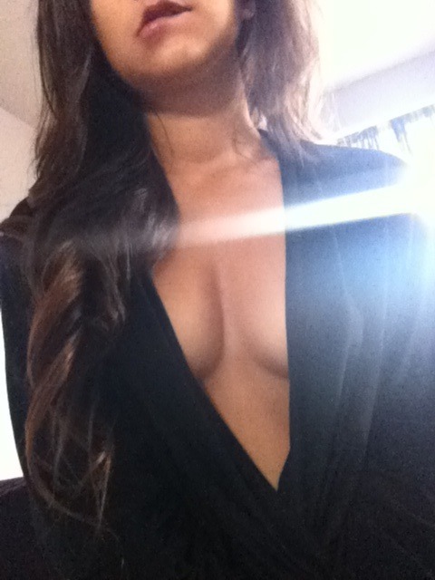 soccer-mom-marie:  Braless Friday? Don’t mind if I do! -Belle  @oursomethingelse