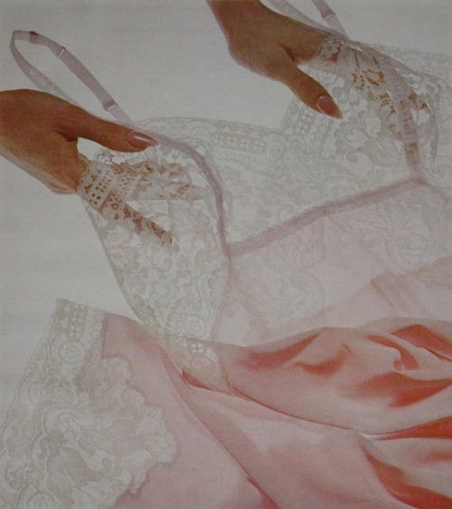 goldenbuttonsnpearls:Lingerie Ad from 1965, my scan.