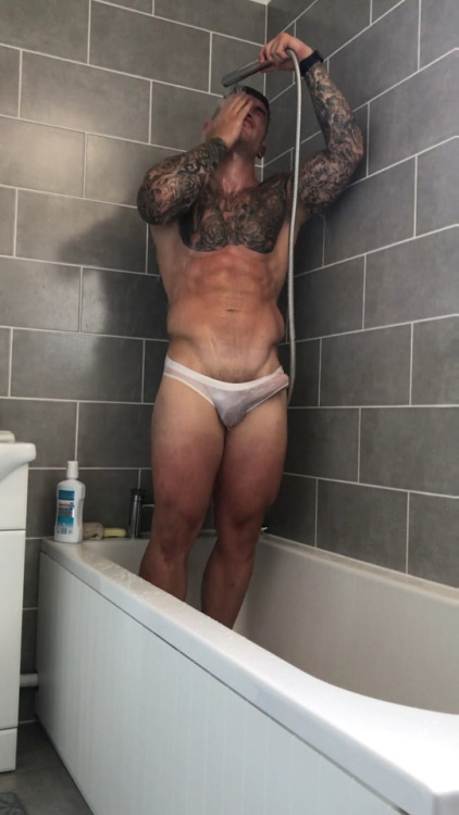 XXX soccerjockbottom:  klearintentions:  CHRIS photo