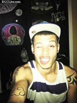 talldaddy:  www.talldaddy.tumblr.com 