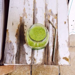 bahliss:  Green juice to fuel my Saturdays / taken from my Instagram @nicolexong 