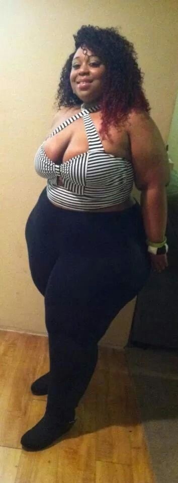 goodwhitedaddy:  Welcome to Plus Sized Sunday!Once a week I indulge my desires for