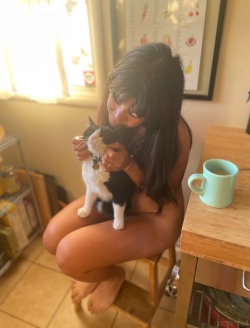 doctorshelf:a couple pets in the morning  |  bunny