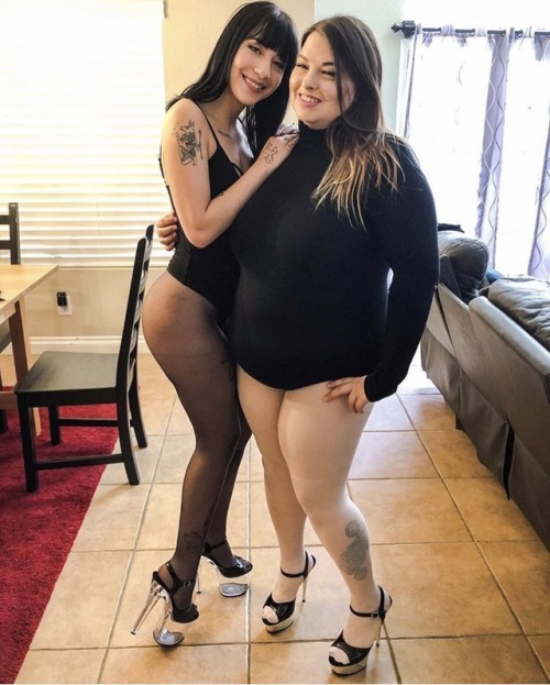 gothcharlotte:  Can’t wait to edit the adult photos