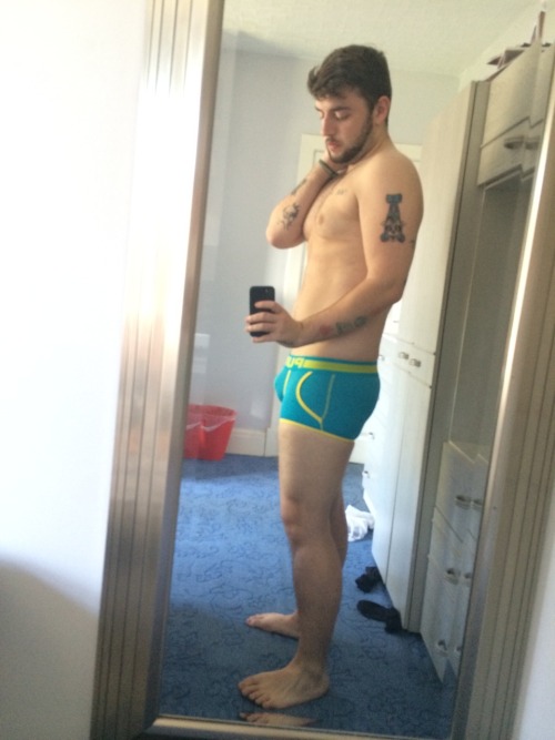 scottbalf:  New pants. Yay! 