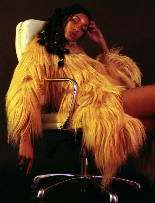 fashiontlk:Jourdan: Jourdan Dunn for Wonderland, Winter 2016 | Ph: Ronan Mckenzie