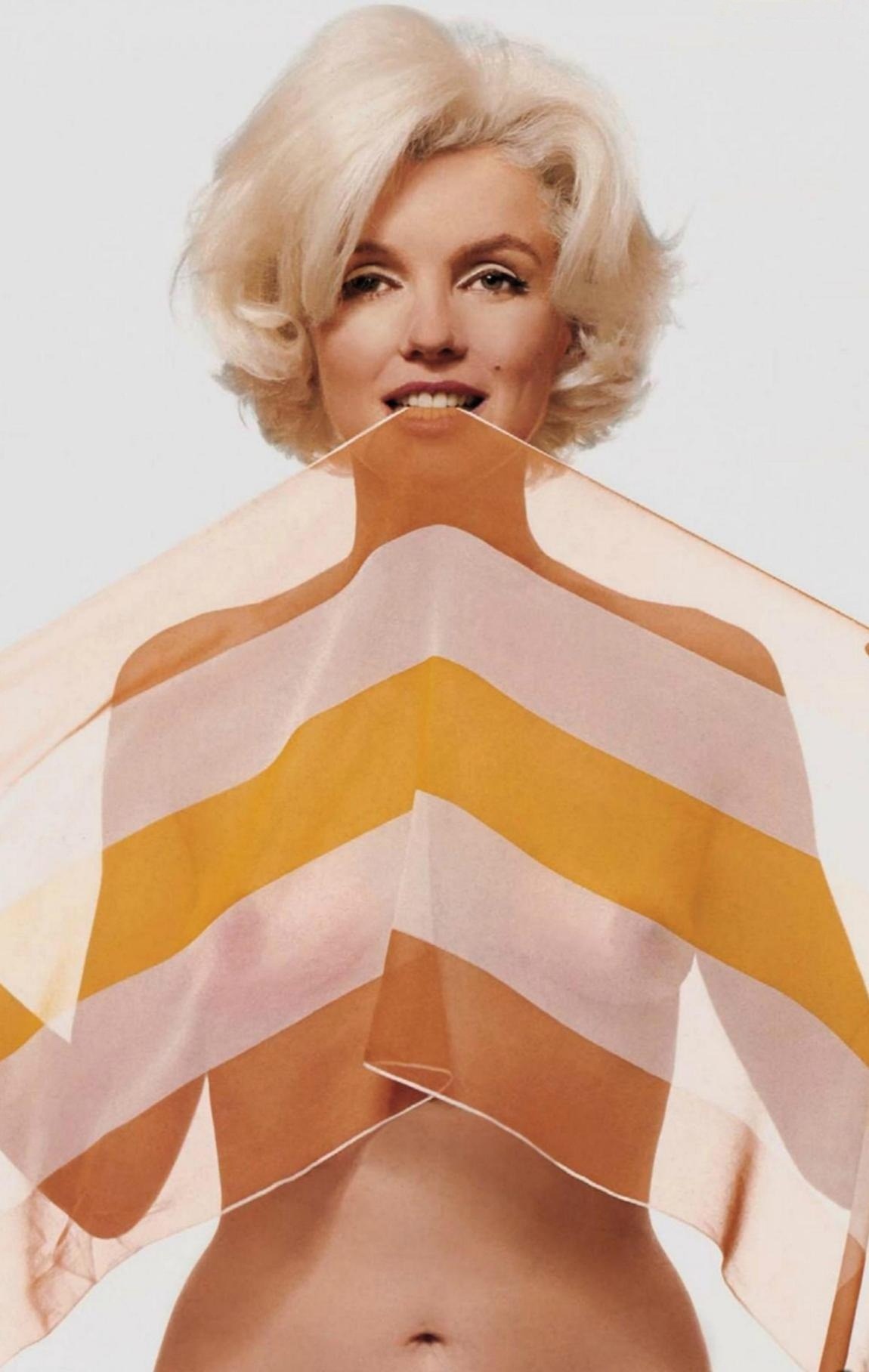 Marilyn Monroe Nude In Playboy Tribute Issue   #porn #porno #xxx #nude #blowjob #tits