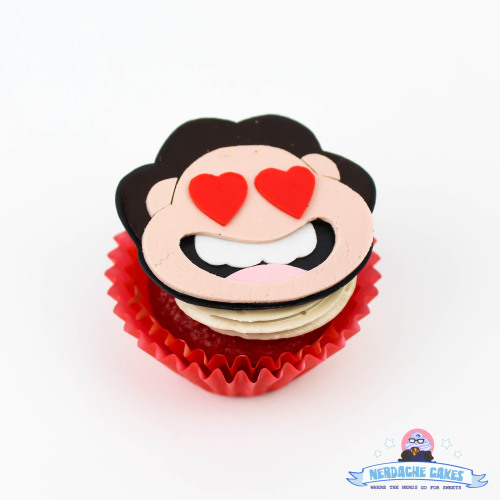 nerdachecakes:  Steven Universe has me very Emojianl. Steven Universe emoji mini cupcakes! These designs are based off of the Attack the Light game models and Cartoon Network steven block commercials. Which emoji face is your fave? See more Steven bomb