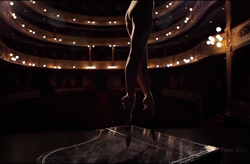 myampgoesto11:  Javier Pérez: En Puntas (2013) Video installation of variable measurements comprising:Sculpture: pointe shoes, stainless steel knivesVideo projection: HD blu-ray, with sound, screened on a wall9’  A ballerina, whose pointe shoes are