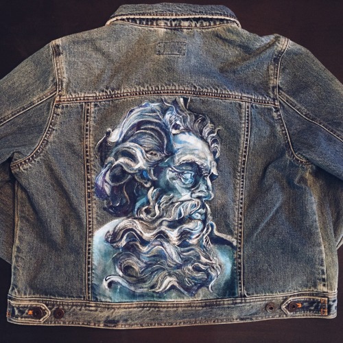 cita-spectre:  morguequeen:  artscooldropout:  Hey y'all! I’ve been working on some hand painted denim jackets to try and support myself. All of these have been sold but you can message me with serious inquires :)  Wow these are beautiful!  I think