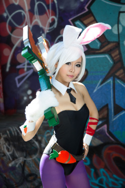 miyuki-cosplay:  Battle Bunny Riven cosplay