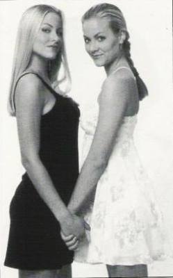 ladies-i-lust:  Remember theses twins they were the Sexiest on TV in the 90s, I imaged being in their Sweet Valley’s.
