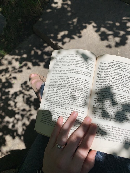 3 June 2019 | I Spent Some Time Reading In The Shade Of A Lilac Bush In A Garden Near My Husbands School