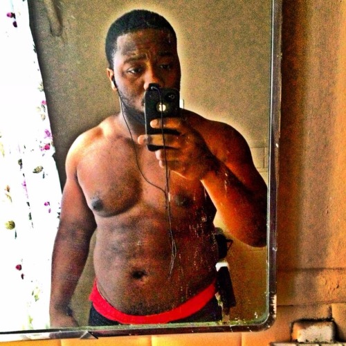 bigboimarc: griff12: fcsdtrmntn: Mr. Velt Wright…..sexy thick…. Damn he is sexy Thick 