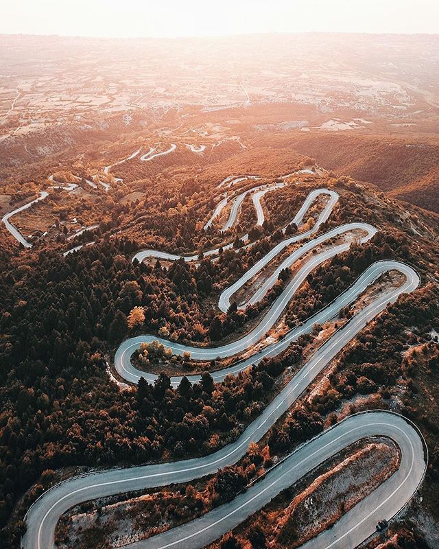 linxspiration:  Follow our Instagram here - https://www.instagram.com/p/Bm_AAabAQTK/