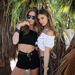 Yesterday at the @missguided x @galore event for Coachella day 1 with this kitten @paigetiziani 🌵 #babesofmissguided #missguidedxgalore  thanks @thecobrasnake for the photo! by melwitharosee